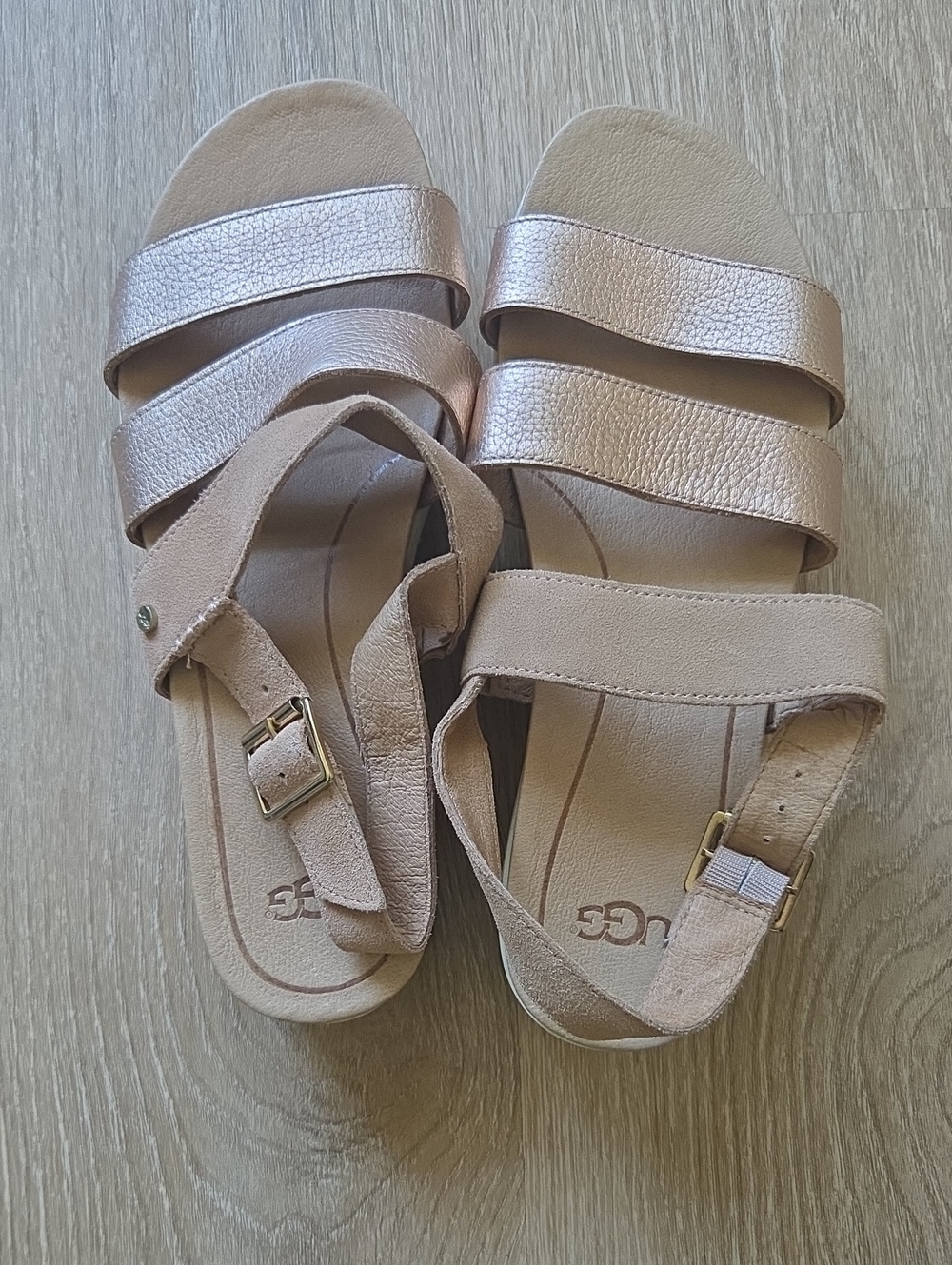 NWT Womens UGG Rose Gold Metallic & Blush Braelynn Platform Sandals SZ 9.5